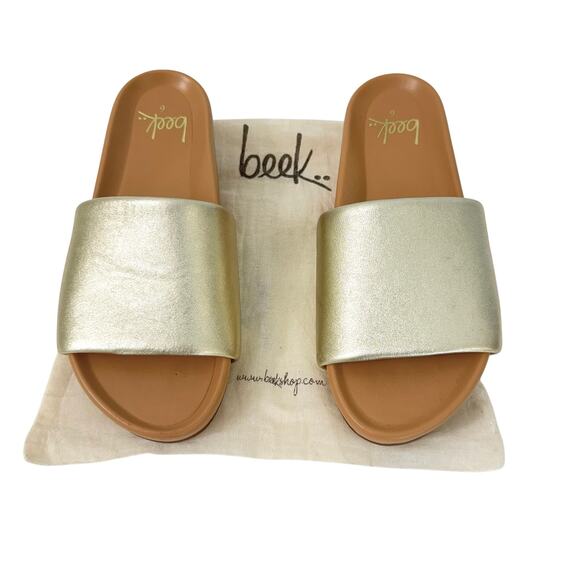 Beek Pelican Leather Platform Slides Sandals in Gold Metallic Light Brown Size 6 - Picture 1 of 10